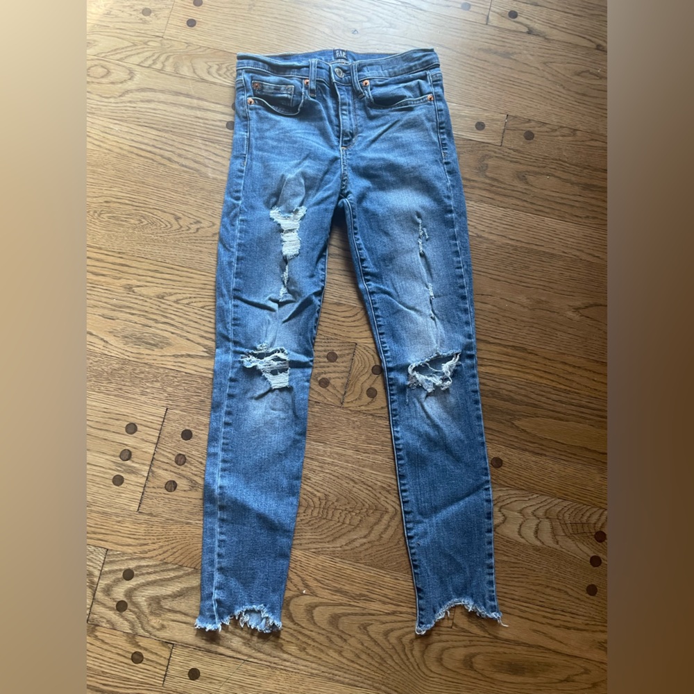 GAP skinny jeans